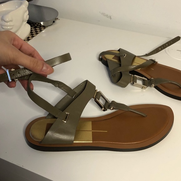 Dolce Vita Green Thong Studded Leather Sandals - Picture 6 of 6